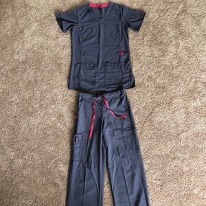 Women’s Scrubs